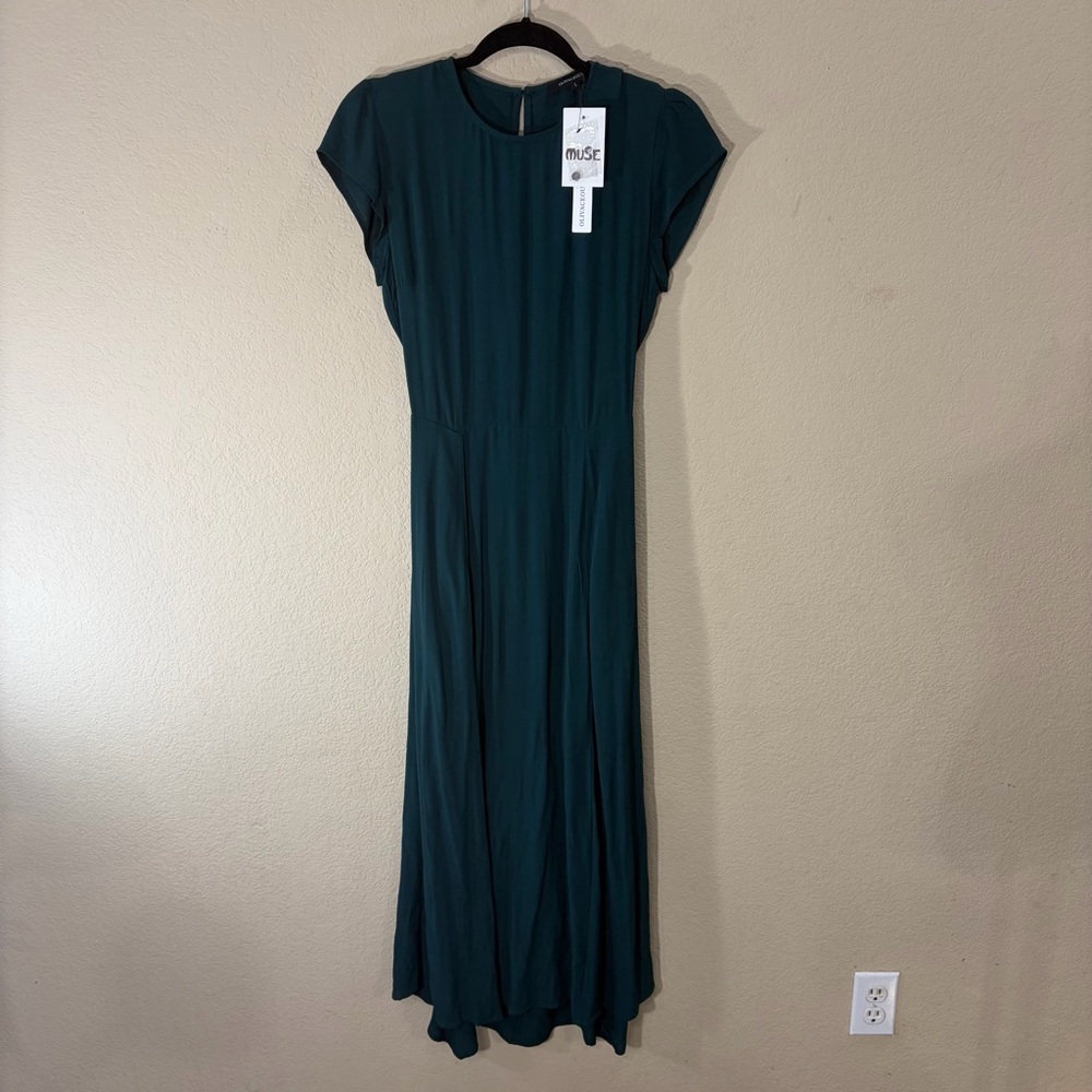 Olivaceous Emerald Naomi Sheath Midi Dress with Flutter Cap Sleeves Sz L Wedding
